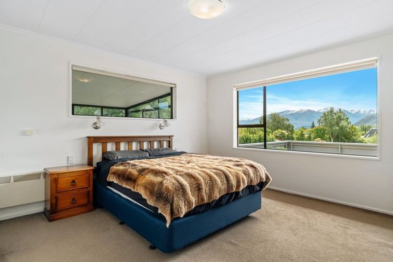 Photo of property in 17 Rimu Lane, Wanaka, 9305
