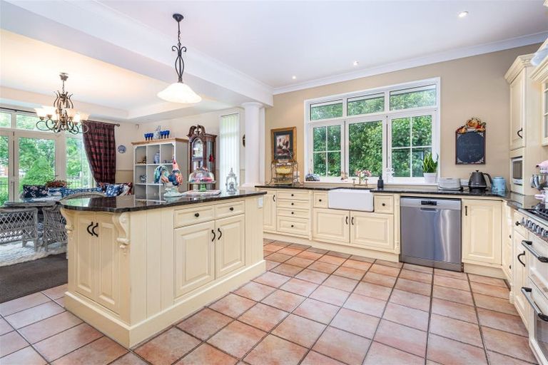 Photo of property in 10 Meeking Place, Aidanfield, Christchurch, 8025