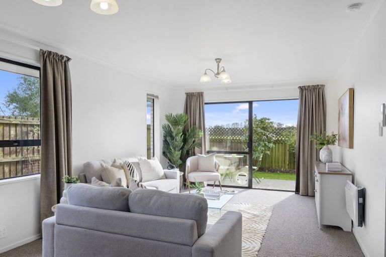 Photo of property in 1/18 Sheraton Place, Redwood, Christchurch, 8051