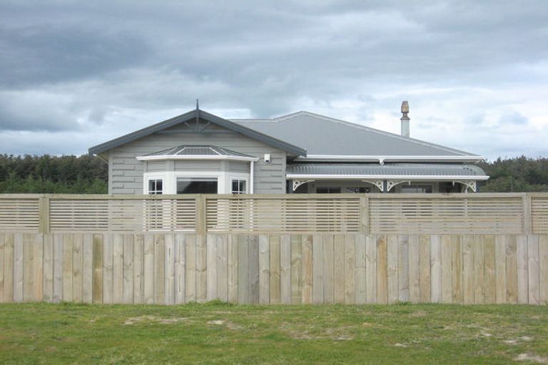 Photo of property in 32 Kent Avenue, Waitarere Beach, Levin, 5510