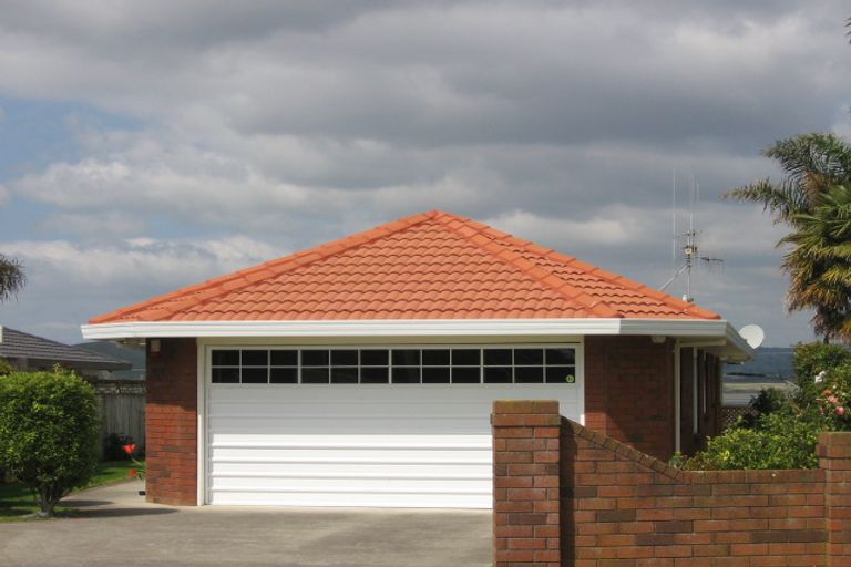 Photo of property in 19 Phoenix Heights, Mount Maunganui, 3116