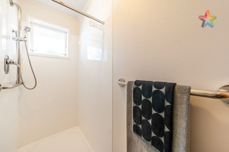 Photo of property in 3 Waddington Drive, Naenae, Lower Hutt, 5011