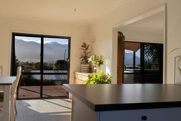 Photo of property in 7 Fyffe Avenue, Kaikoura, 7300