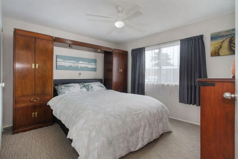 Photo of property in 3a Vela Place, Clarks Beach, 2122