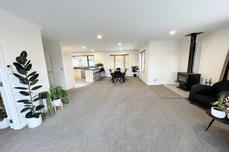 Photo of property in 2/1132 West Coast Road, West Melton, Christchurch, 7676