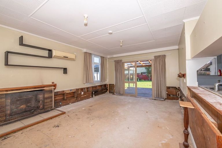 Photo of property in 21 Gladstone Street, Westport, 7825