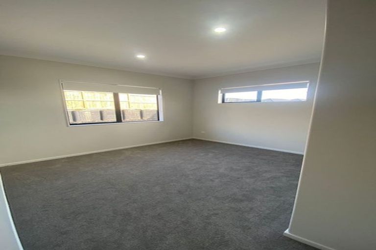 Photo of property in 19 Meadowridge Drive, Flat Bush, Auckland, 2019