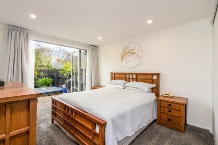 Photo of property in 93b Beachville Road, Redcliffs, Christchurch, 8081