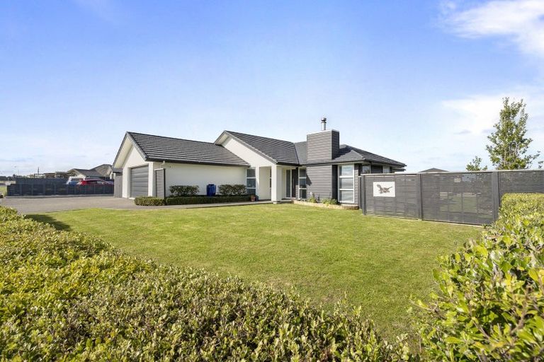 Photo of property in 19 George Street, Bulls, 4818