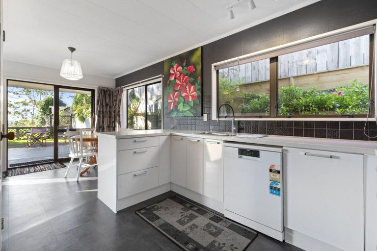 Photo of property in 124a Osprey Drive, Welcome Bay, Tauranga, 3112