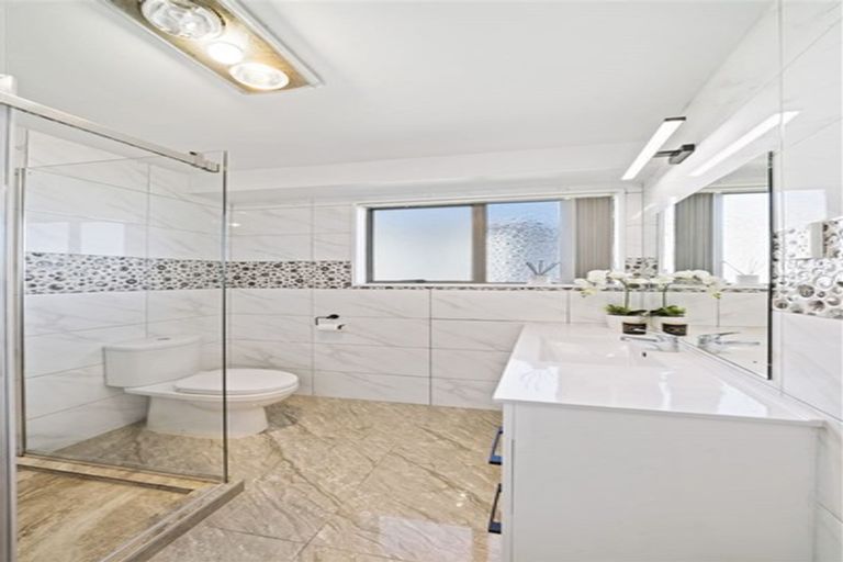 Photo of property in 295a Weymouth Road, Weymouth, Auckland, 2103