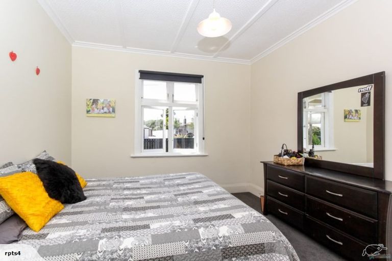 Photo of property in 39 Mouatt Street, Waitara, 4320