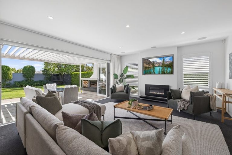 Photo of property in 212 Matsons Avenue, Papanui, Christchurch, 8053