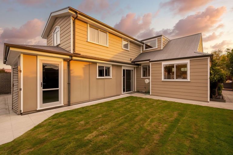 Photo of property in 69 Bower Avenue, New Brighton, Christchurch, 8083