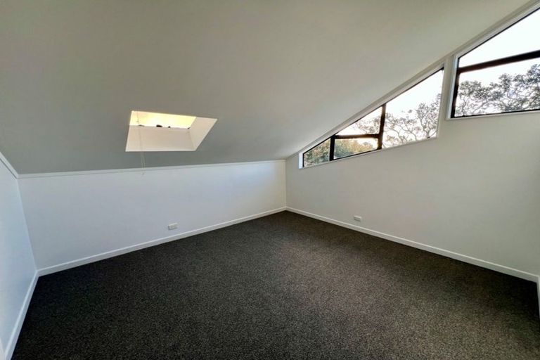 Photo of property in 1/55 Beresford Street, Bayswater, Auckland, 0622