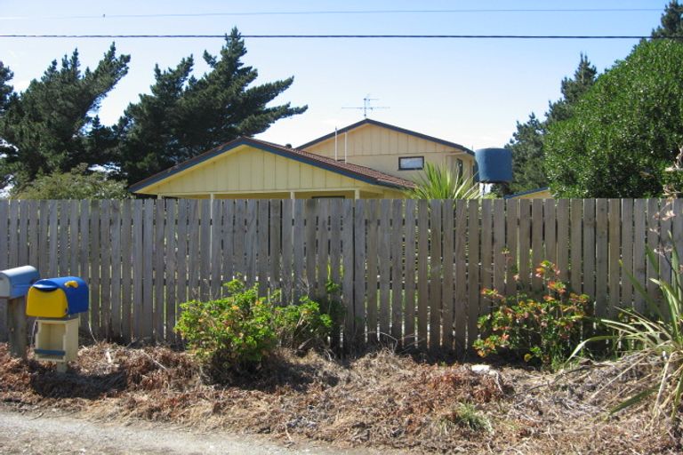 Photo of property in 7 South Crescent, Amberley, 7481