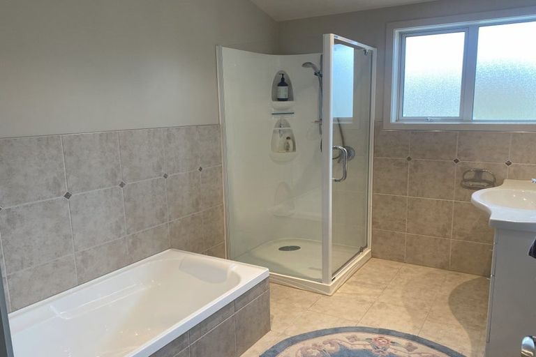 Photo of property in 16 Aronui Road, Bridge Hill, Alexandra, 9320