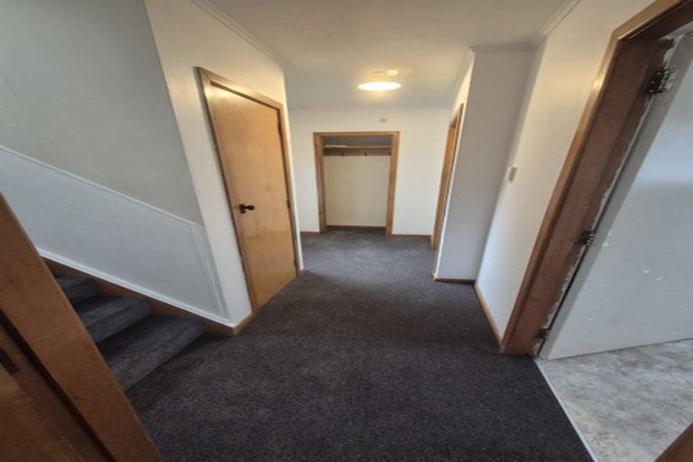 Photo of property in 2a-b Waihemo Street, Waitangirua, Porirua, 5024