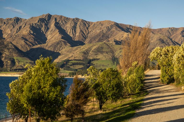 Photo of property in 34 Skinner Crescent, Lake Hawea, 9382