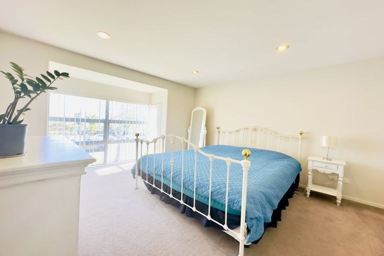 Photo of property in 189 Porchester Road, Takanini, 2112