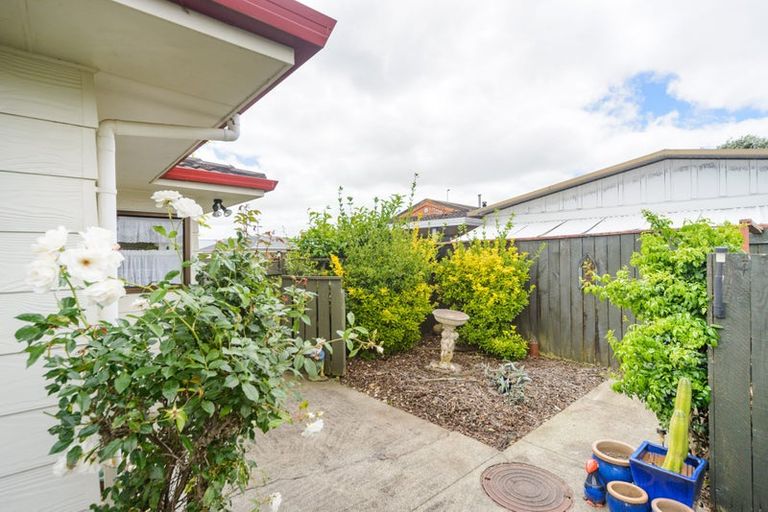 Photo of property in 58 Geraldine Crescent, Cloverlea, Palmerston North, 4412