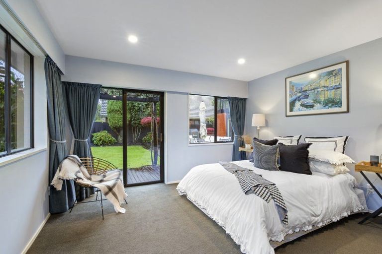 Photo of property in 35 Corfe Street, Ilam, Christchurch, 8041