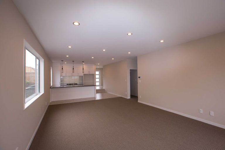 Photo of property in 36 Harvest Avenue, Orewa, 0931