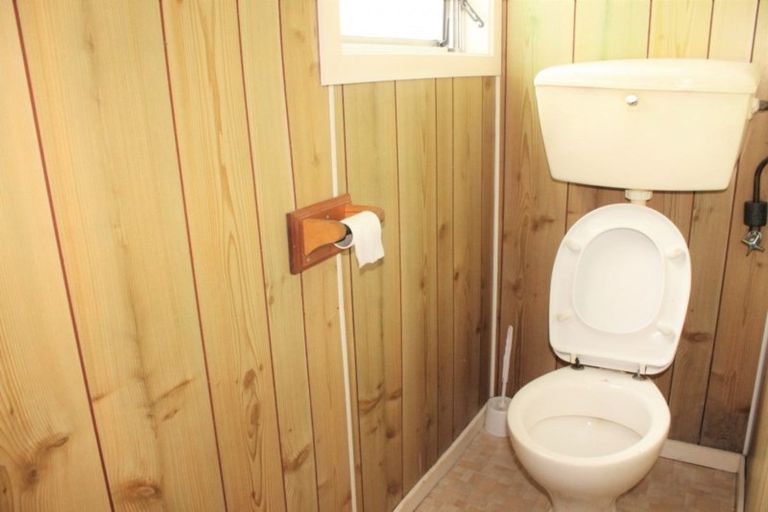 Photo of property in 6 Ballance Street, Westport, 7825