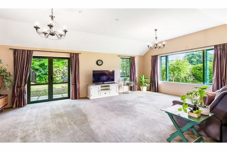 Photo of property in 24 Whitby Street, Clyde, 9330