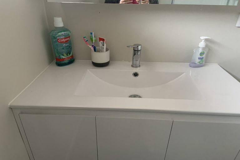 Photo of property in 1/15 Gloaming Place, Conifer Grove, Takanini, 2112