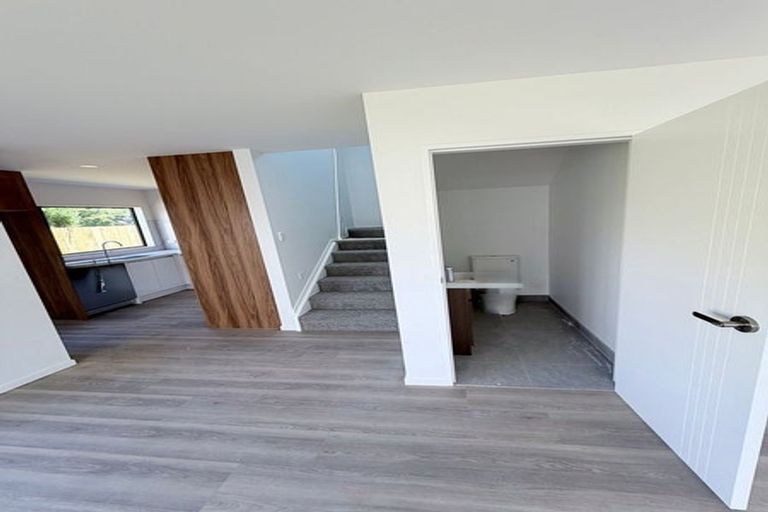 Photo of property in 8 Sharland Avenue, Manurewa, Auckland, 2102