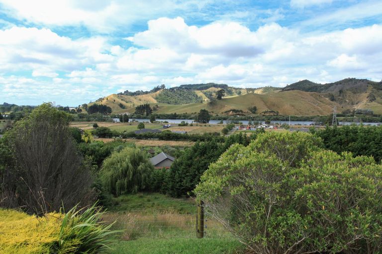 Photo of property in 25 Kauri Lane, Huntly, 3771