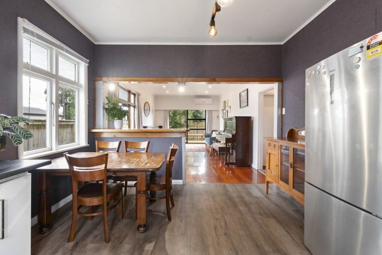 Photo of property in 65 Botanical Road, Takaro, Palmerston North, 4412