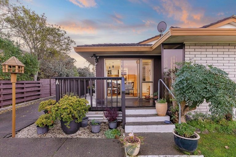 Photo of property in 19b Pine Road, Orewa, 0931