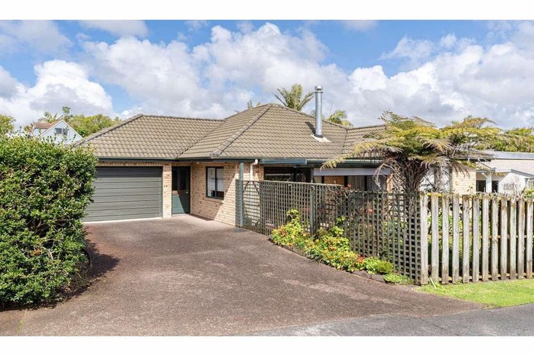 Photo of property in 23a Fairway Drive, Kerikeri, 0230