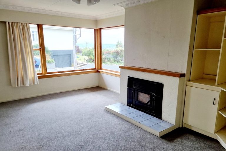 Photo of property in 9 Tamar Street, South Hill, Oamaru, 9400