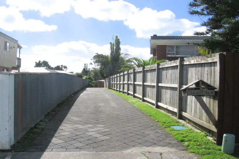 Photo of property in 2/14 Dowling Place, Pakuranga, Auckland, 2010