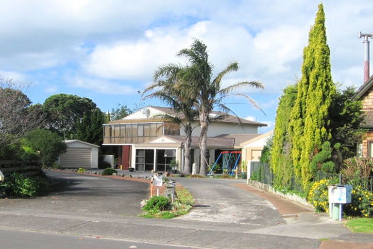 Photo of property in 2/35 Vivian Wilson Drive, Eastern Beach, Auckland, 2012