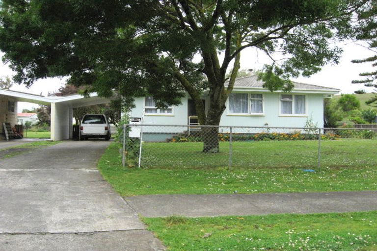 Photo of property in 15 Purata Place, Mangere Bridge, Auckland, 2022