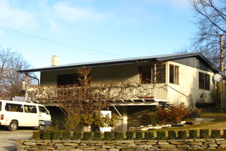 Photo of property in 1 Suffolk Street, Arrowtown, 9302