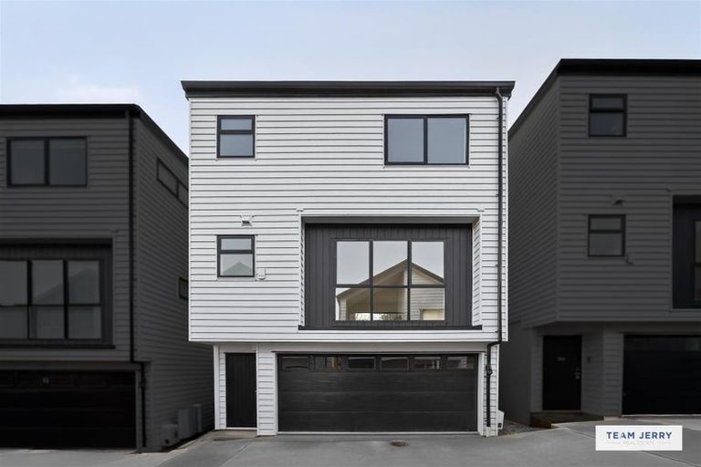 Photo of property in 27 Jandell Crescent, Bucklands Beach, Auckland, 2014