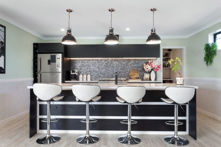 Photo of property in 18 Claremont Crescent, Amberley, 7410