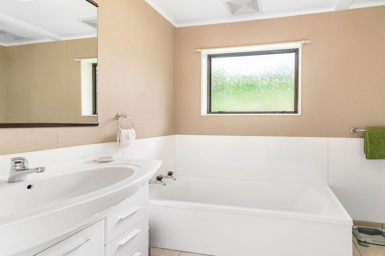 Photo of property in 27 Tihi Road, Springfield, Rotorua, 3015