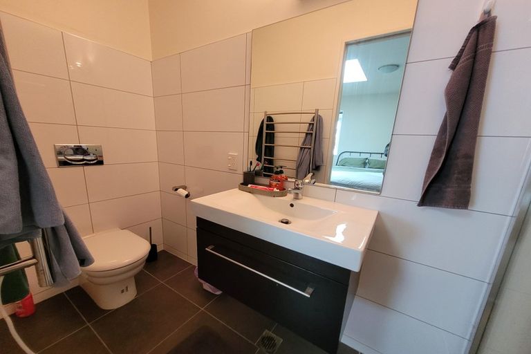 Photo of property in 1/25 Home Street, Mount Victoria, Wellington, 6011