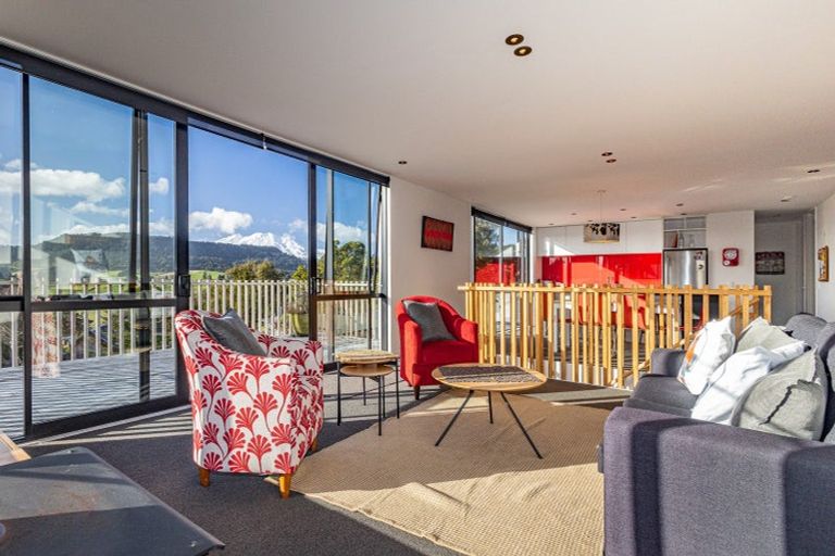 Photo of property in 7 Huia Rise, Ohakune, 4625
