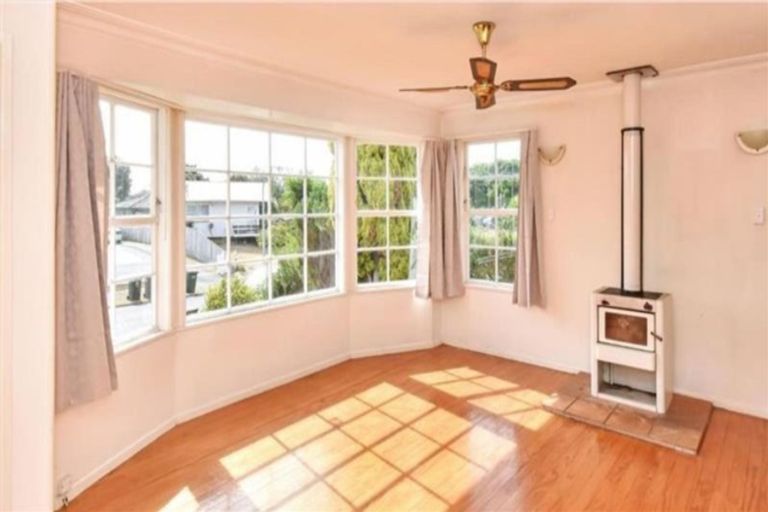 Photo of property in 34 Beeston Crescent, Manurewa, Auckland, 2102