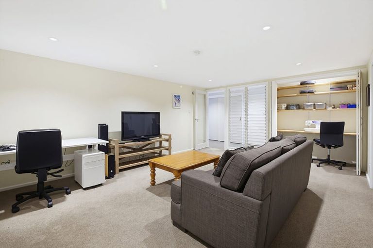 Photo of property in 108 Oriel Avenue, Tawa, Wellington, 5028
