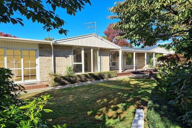 Photo of property in 5 Guinness Crescent, Ilam, Christchurch, 8041