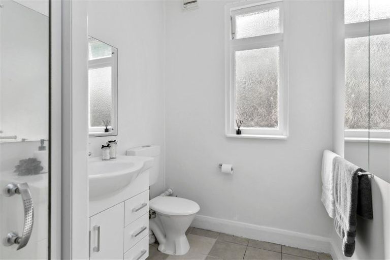 Photo of property in 73 Victoria Street, Alicetown, Lower Hutt, 5010