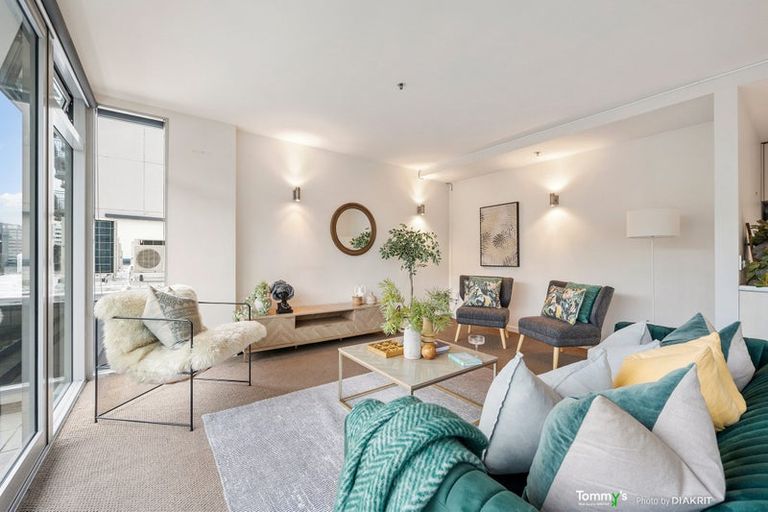 Photo of property in Montreaux Apartments, 3g/164 The Terrace, Wellington Central, Wellington, 6011